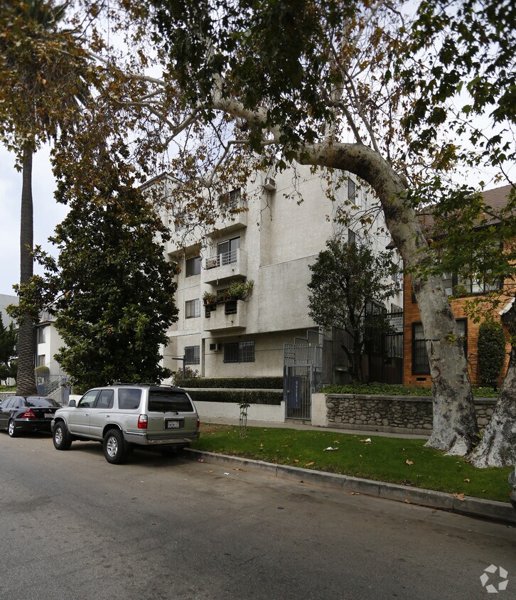 Building Photo - 215 S Occidental Blvd