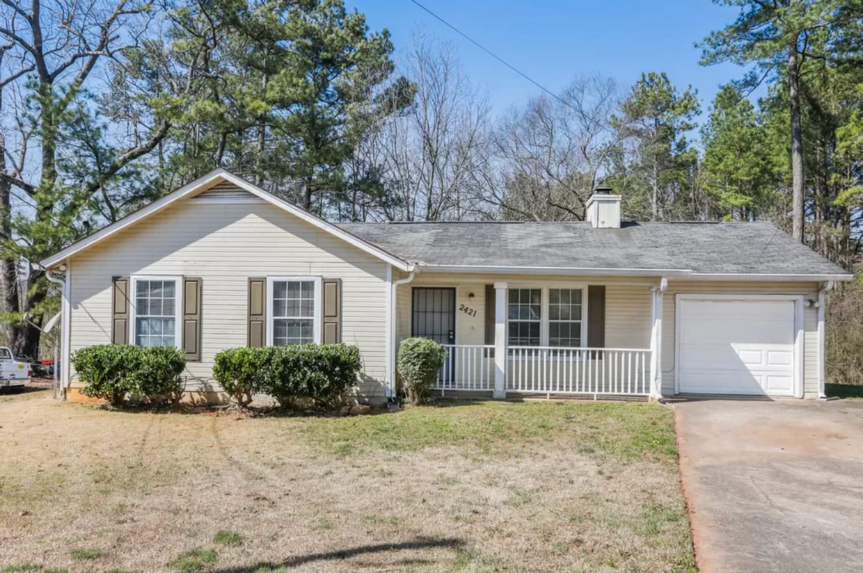 Primary Photo - 3 bed 2 bath in Decatur!