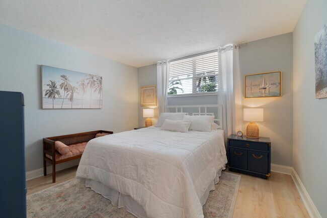 Foto del edificio - 917 N Flagler Dr