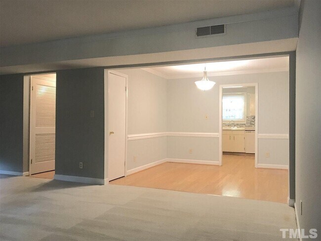 Building Photo - 6379 New Market Way