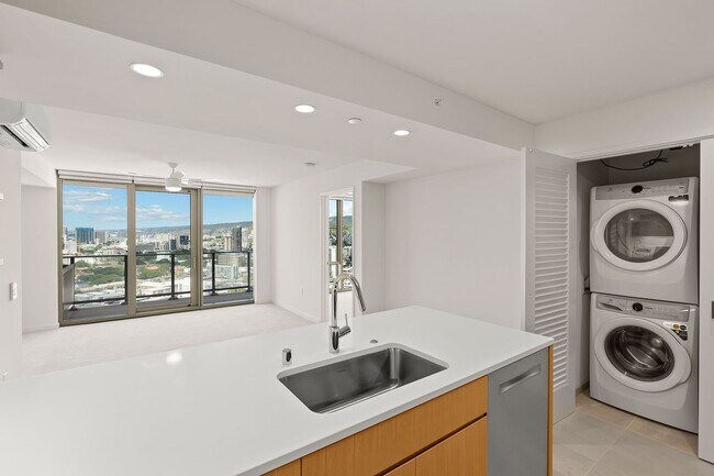 Building Photo - Brand New, Never lived in! Two bedroom /2 ...