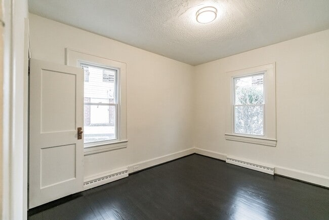 Foto del edificio - BRAND NEW RENOVATED HOME!