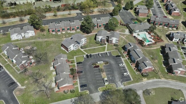  - Lexington Place Apartments