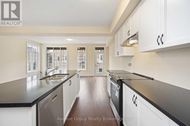 Photo du bâtiment - 3440 Denison St