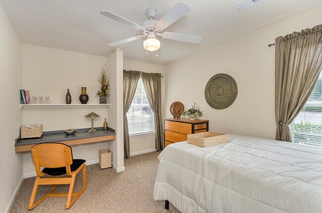 Bedroom - 122 Yellowstone Dr