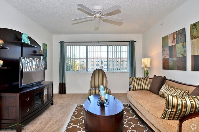 Living Room - Carolina Club Apartments