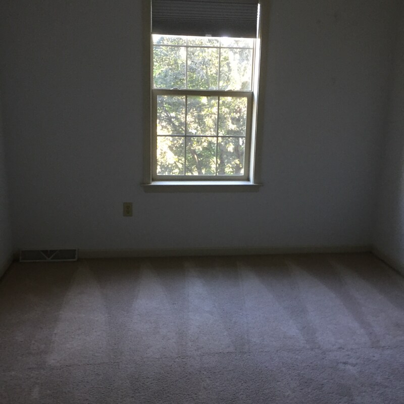 Primary Photo - 1054 Cobblestone Ln