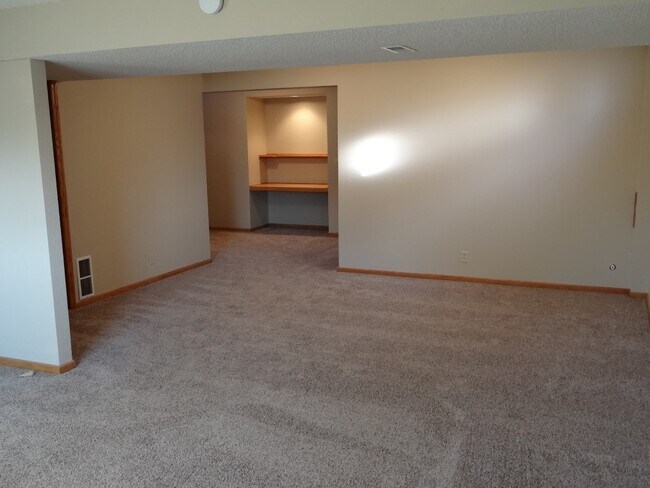 Foto del edificio - Nice Home In Papillion For Rent!
