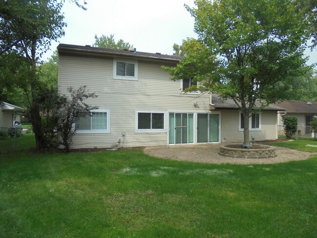 Building Photo - 1085 Hecker Dr