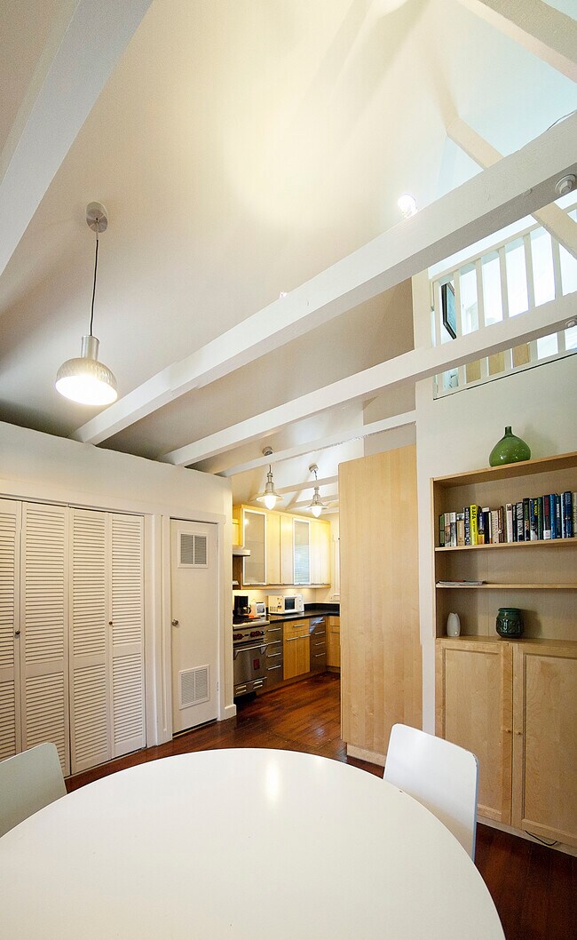 Kitchen - 108 Breeze Ave