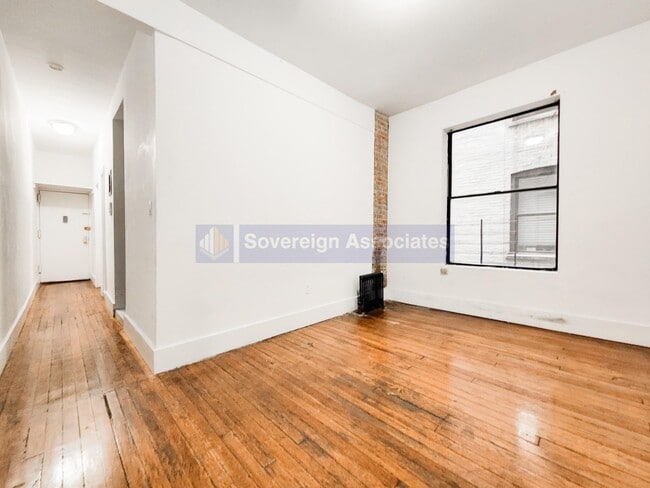 Building Photo - 529 W 151st St