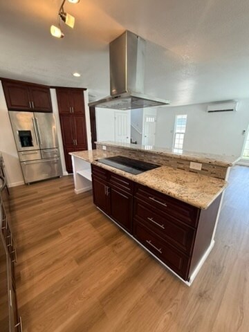 Foto del edificio - Beautifully Renovated 5-Bedroom Home | Spa...