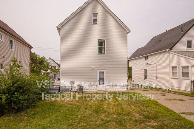 Foto del edificio - 4409 Bucyrus Ave