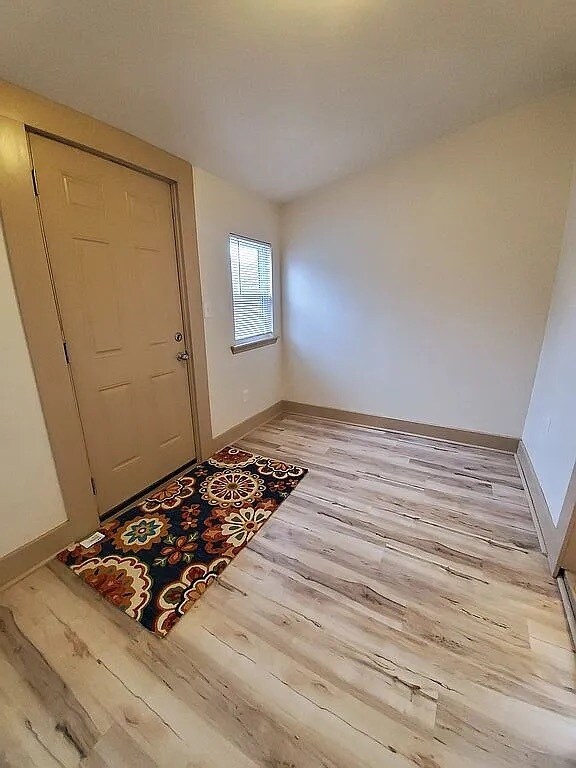 Foto del edificio - 113 E Velma Ave