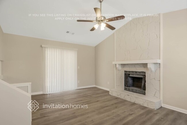 Building Photo - 2041 Wendover Dr