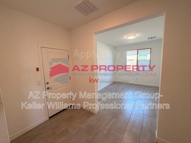 Building Photo - 16888 W Fetlock Trl