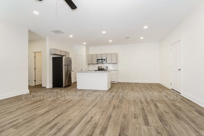 Foto del edificio - 5770 E Bristol St