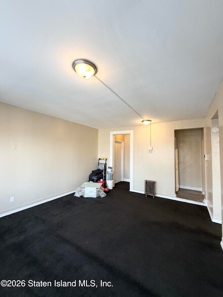 Building Photo - 37 Avon Pl