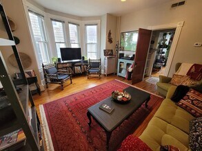 Building Photo - 3644 Roland Ave