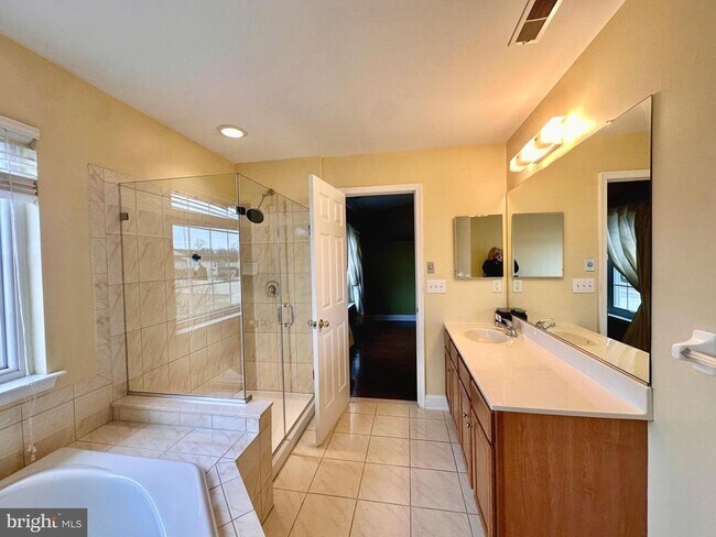 Foto del edificio - 26 Glacier Dr