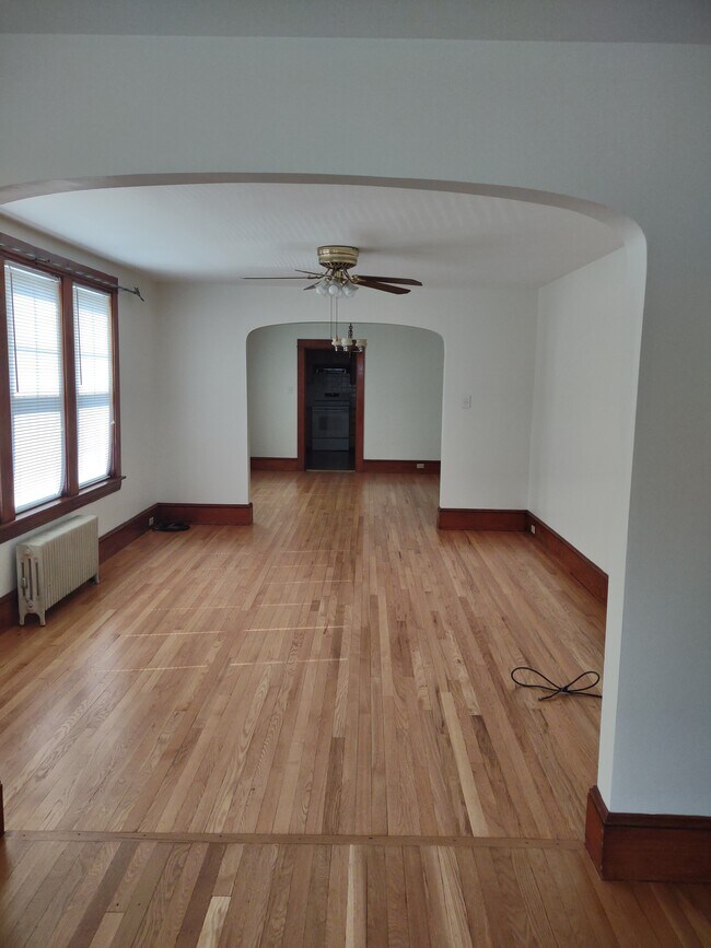Foto del edificio - 598 Lake Ave