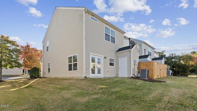 Building Photo - 1304 Cozart St