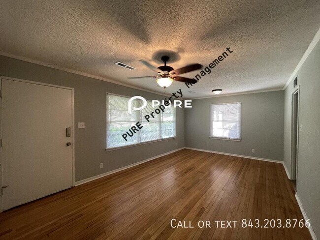 Building Photo - 1112 Mt Batten Dr