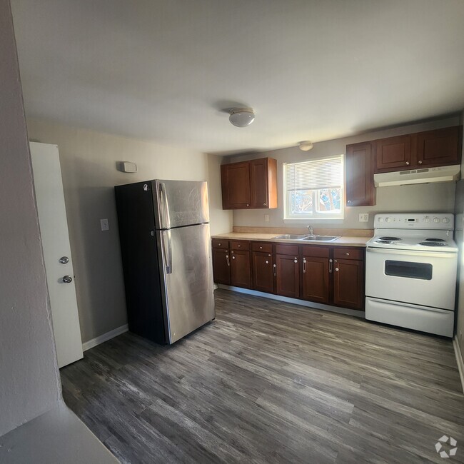 Kitchen - South City Apartments