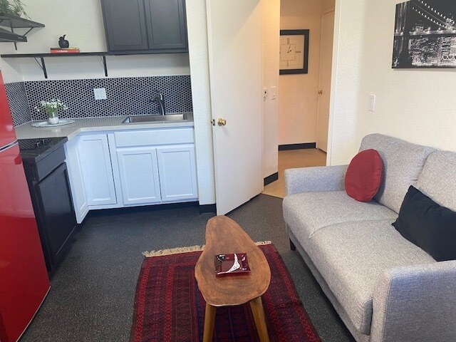 Foto del edificio - 33295 Via Alvaro