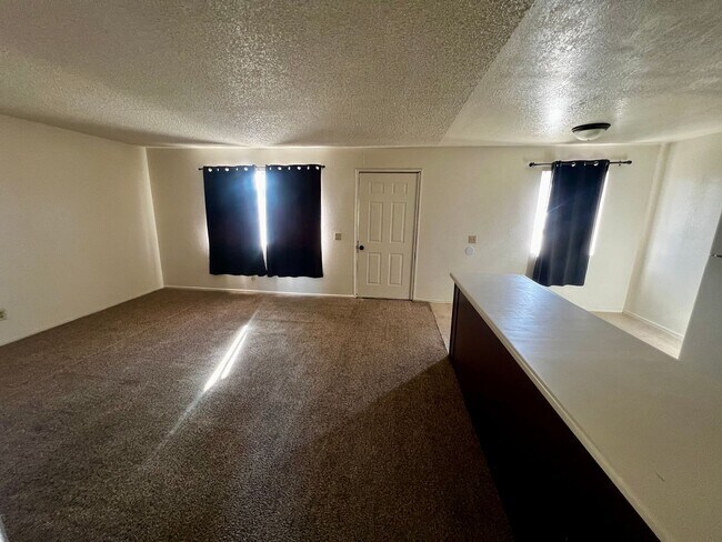 Foto del edificio - 73796 Cactus Dr