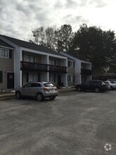 Building Photo - 401 Golf Rd