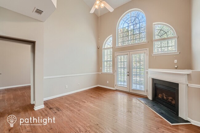 Foto del edificio - 2748 Pierce Brennen Ct NE, Lawrenceville, ...