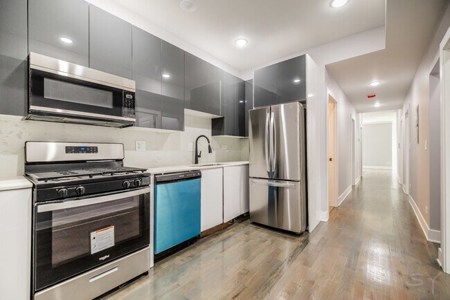 Foto del edificio - 6338 S Vernon Ave