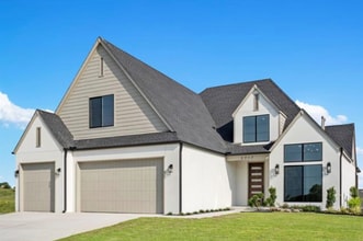 Building Photo - 2717 E 134th St S