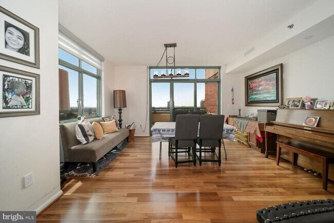 Foto del edificio - 11700 Old Georgetown Rd