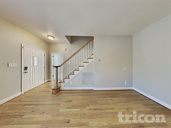 Foto del edificio - 1135 Preakness Ct NW