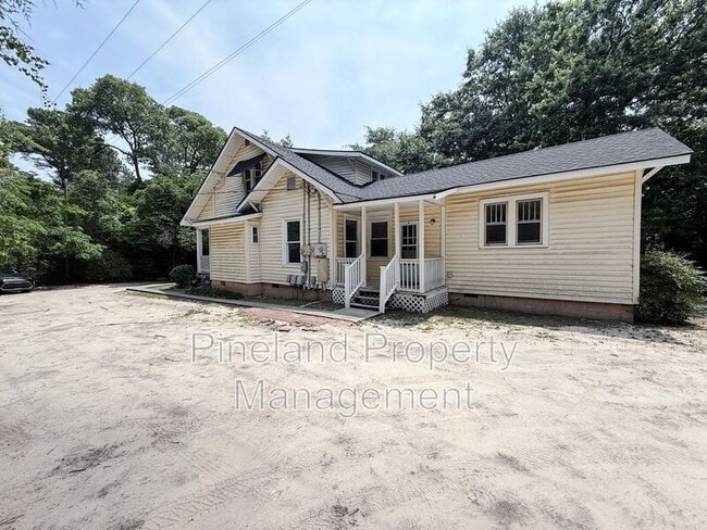 Building Photo - 3410 Hill St