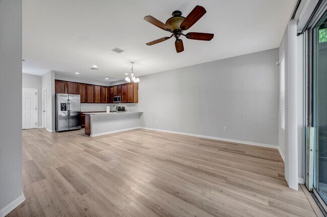 Foto del edificio - 3 Bedroom 2 Bathroom Townhouse