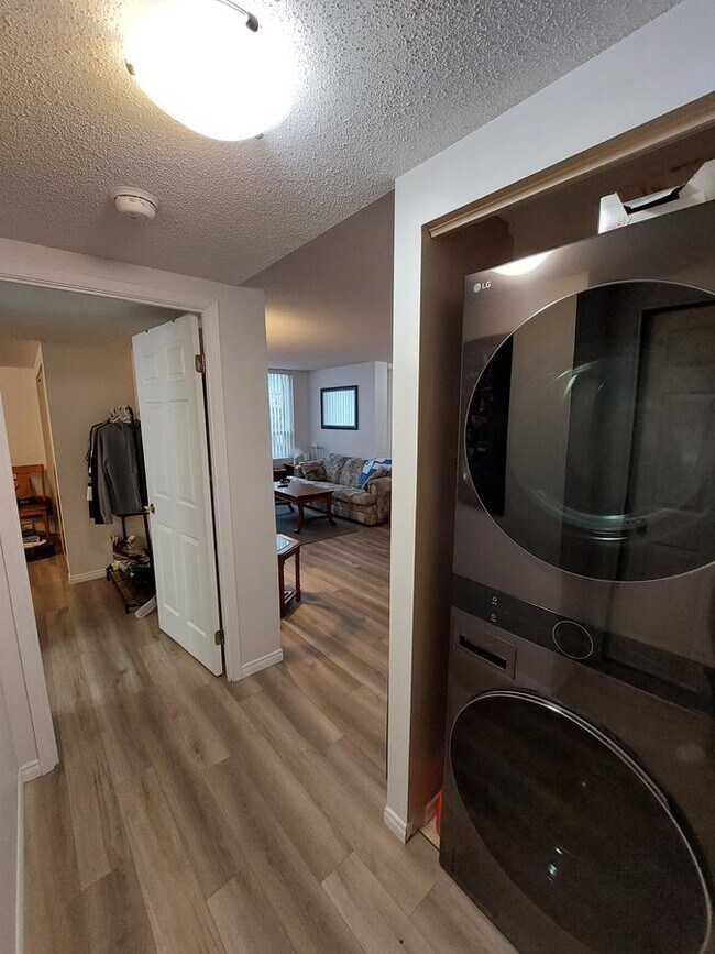 Photo du bâtiment - 155 Kent St