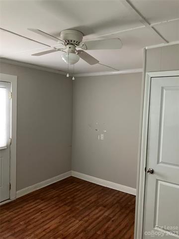 Foto del edificio - 769 E Iredell Ave