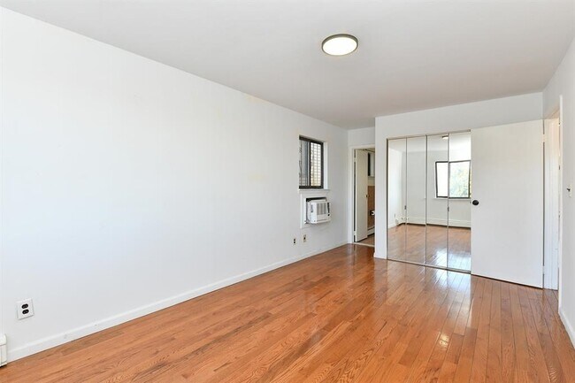 Foto del edificio - 1308 46th St
