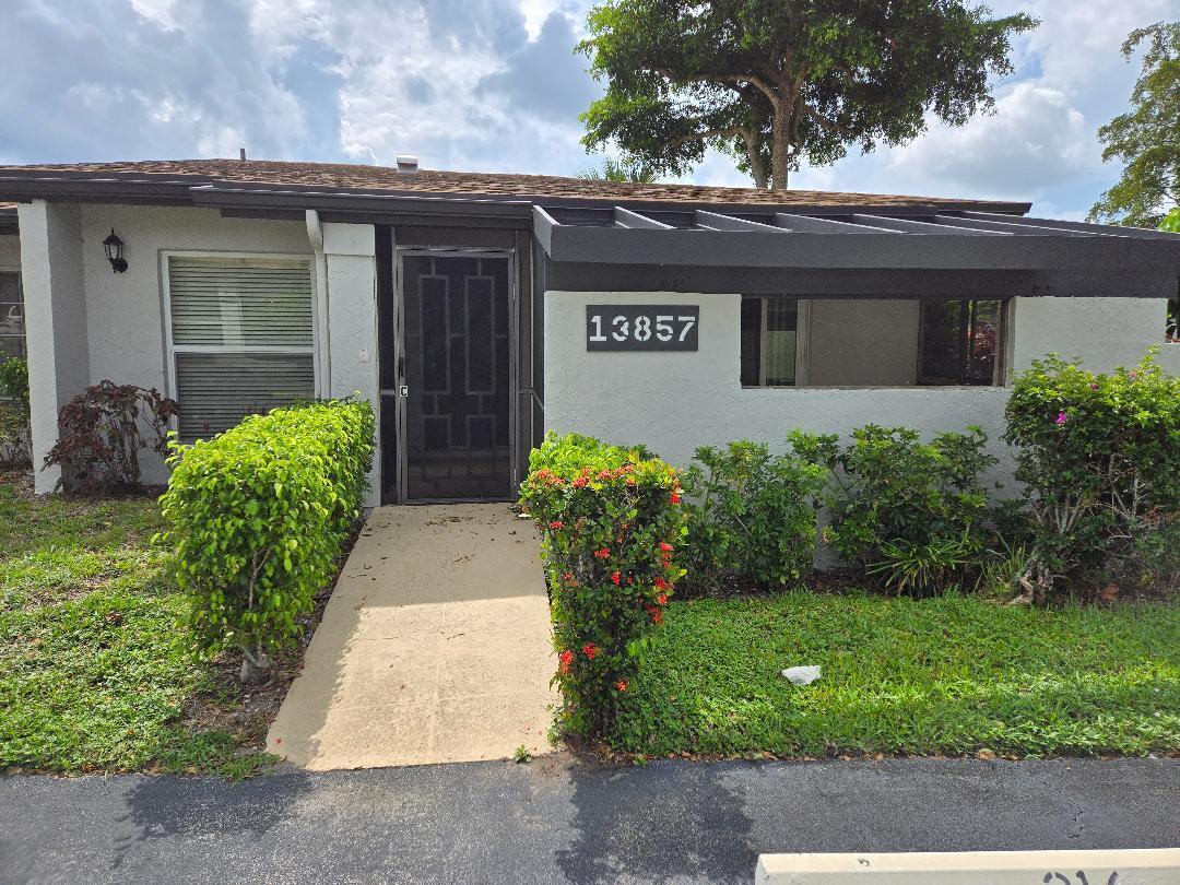 Primary Photo - 13857 Royal Palm Ct