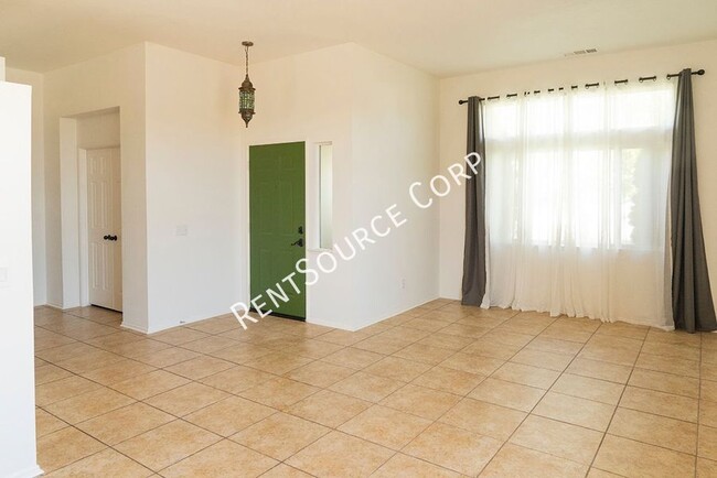 Foto del edificio - 3 Bedroom Single Story Home for Rent in We...