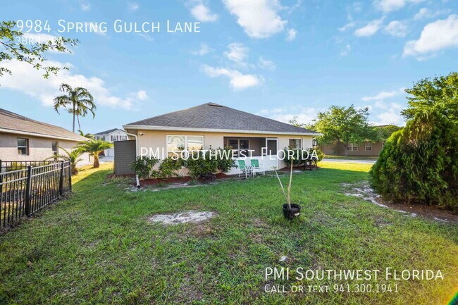 Foto del edificio - 9984 Spring Gulch Ln