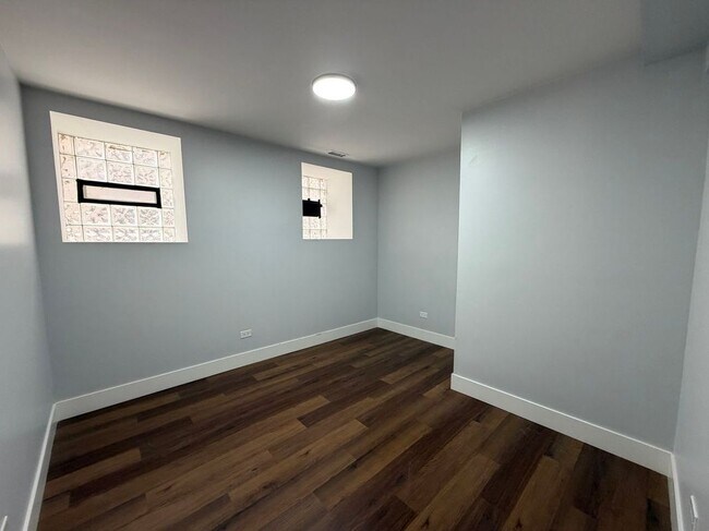 Foto del edificio - 932 N Richmond St