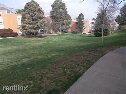 Building Photo - 501 Golden Cir