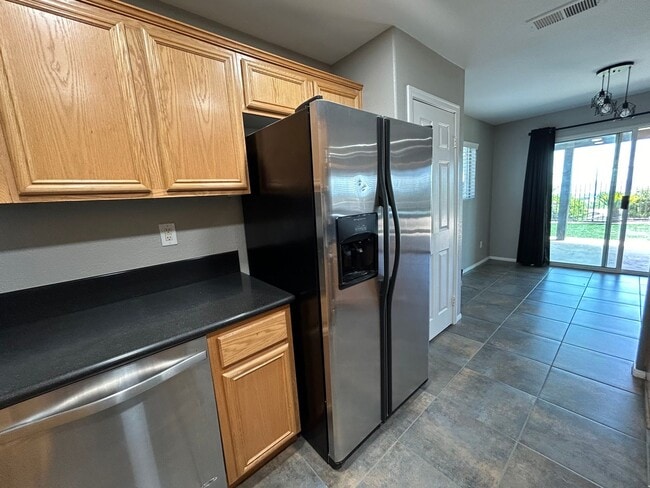 Building Photo - 29410 Falling Leaf Dr