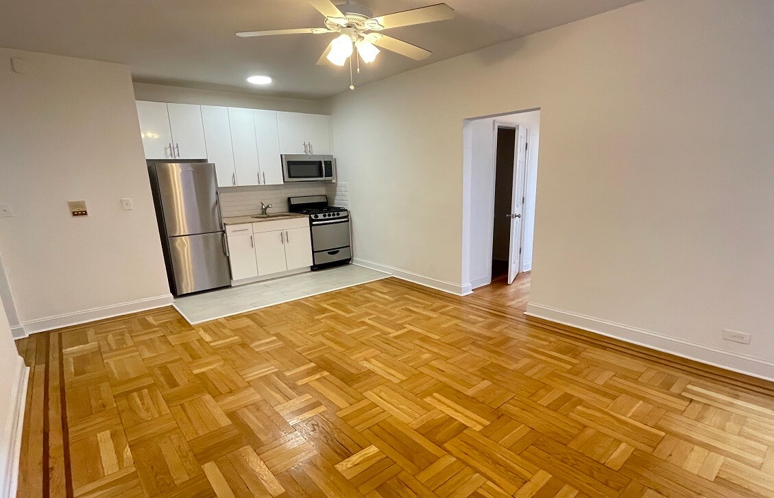 Primary Photo - 4141 41st St