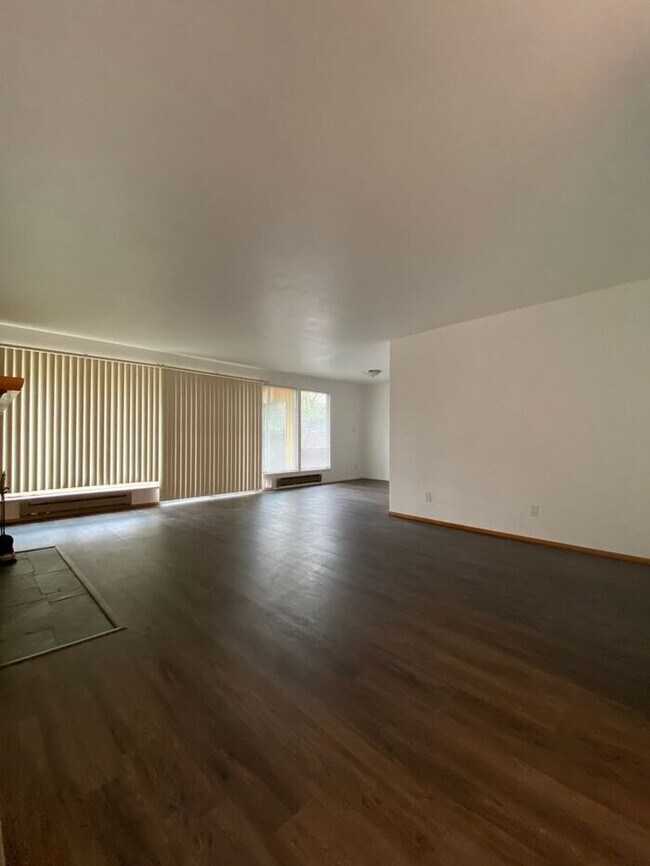 Building Photo - Nice 3 Bedroom Rambler in North End Tacoma!