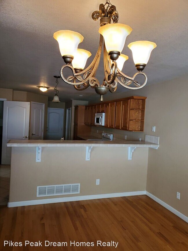 Foto del edificio - 3 br, 3 bath House - 2246 Palm Drive